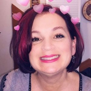 Meet your Posher, Leslie